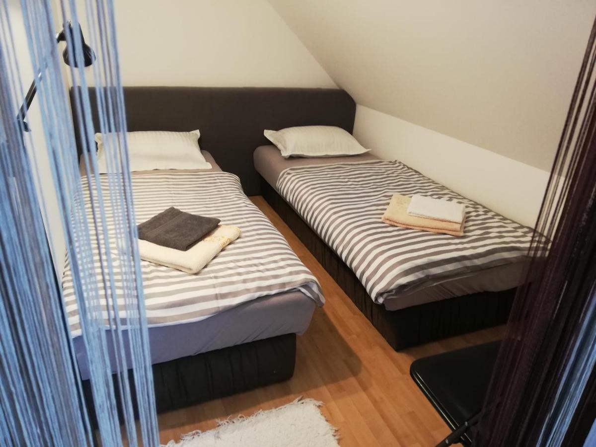 Apartament Tiffany Apartman Jeno Zewnętrze zdjęcie